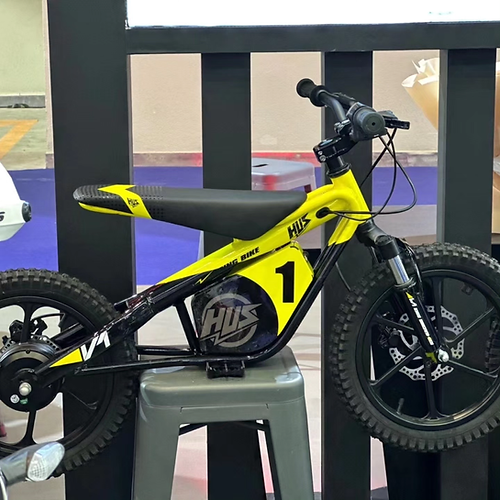 Hus kids bike